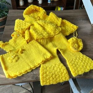 4 piece vintage Handmade Crocheted yellow Puff Stitch Outfit for doll or baby